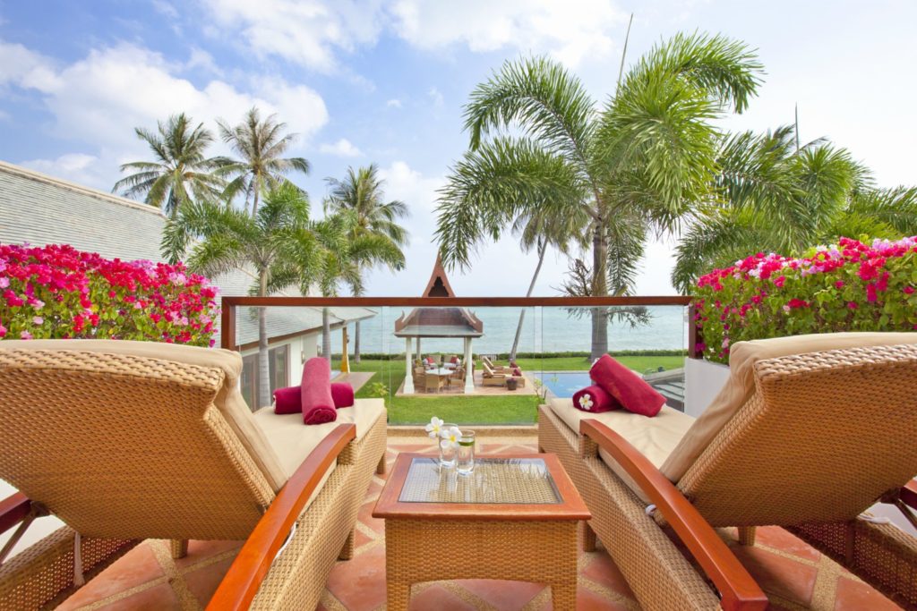Villa Lotus: The Friday Beachfront Home of the Week