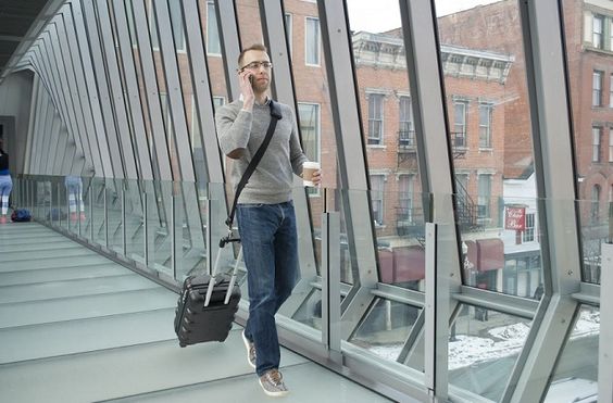 New startup introduces "hands-free" travel with wheeled carryon bags with unique Retrastrap