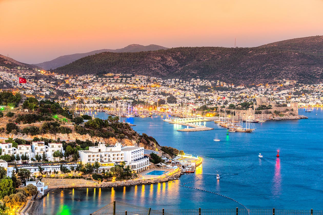 Discover the Allure of Bodrum Peninsula: Why a Blue Cruise is a Must-Do